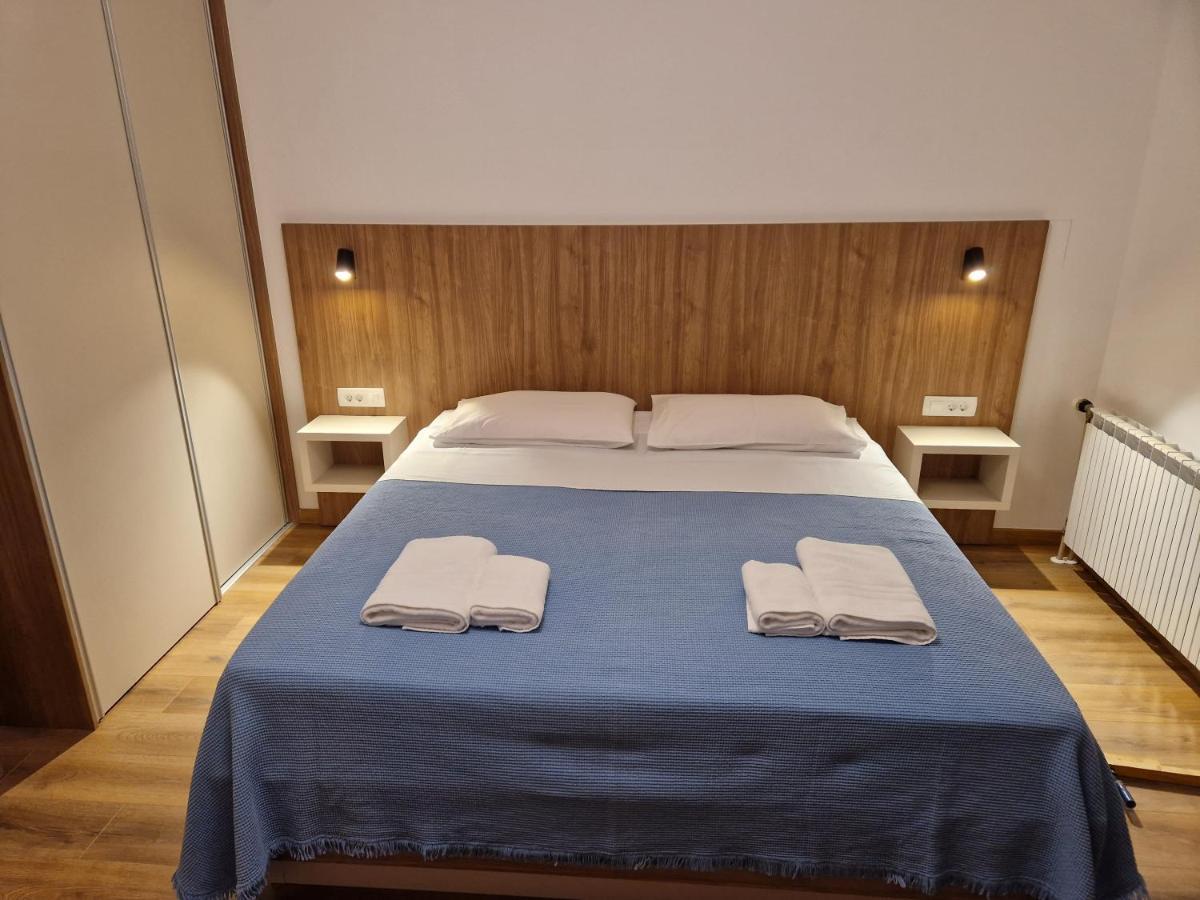 Apartments Cerovic Malinska Eksteriør billede
