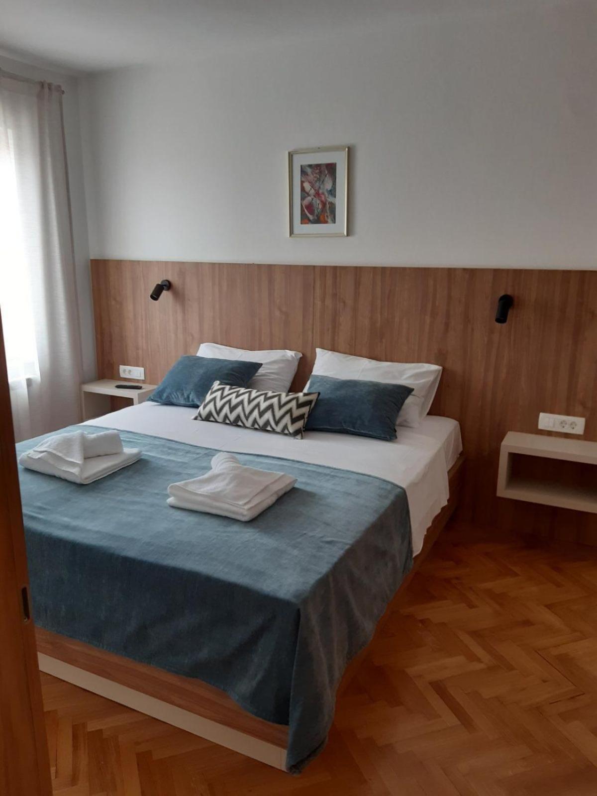 Apartments Cerovic Malinska Eksteriør billede